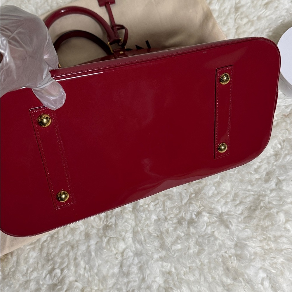 Louis Vuitton Cherry Red Vernis Alma bag purse.like new with certificate - Picture 3 of 17